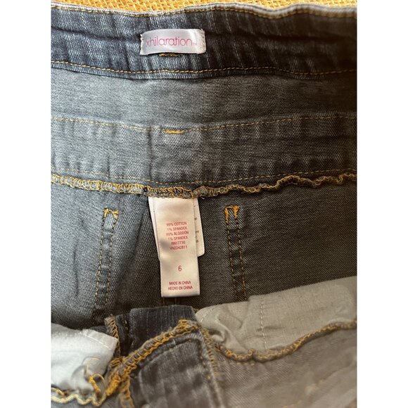 xhilaration Triple Button Front Denim Shorts Sz 6 (Small) Dark Wash - Picture 7 of 7